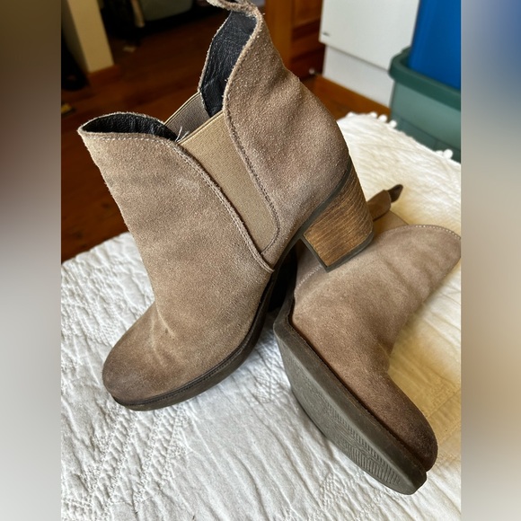 Browns-Artica exclusive ankle boots - Picture 2 of 8